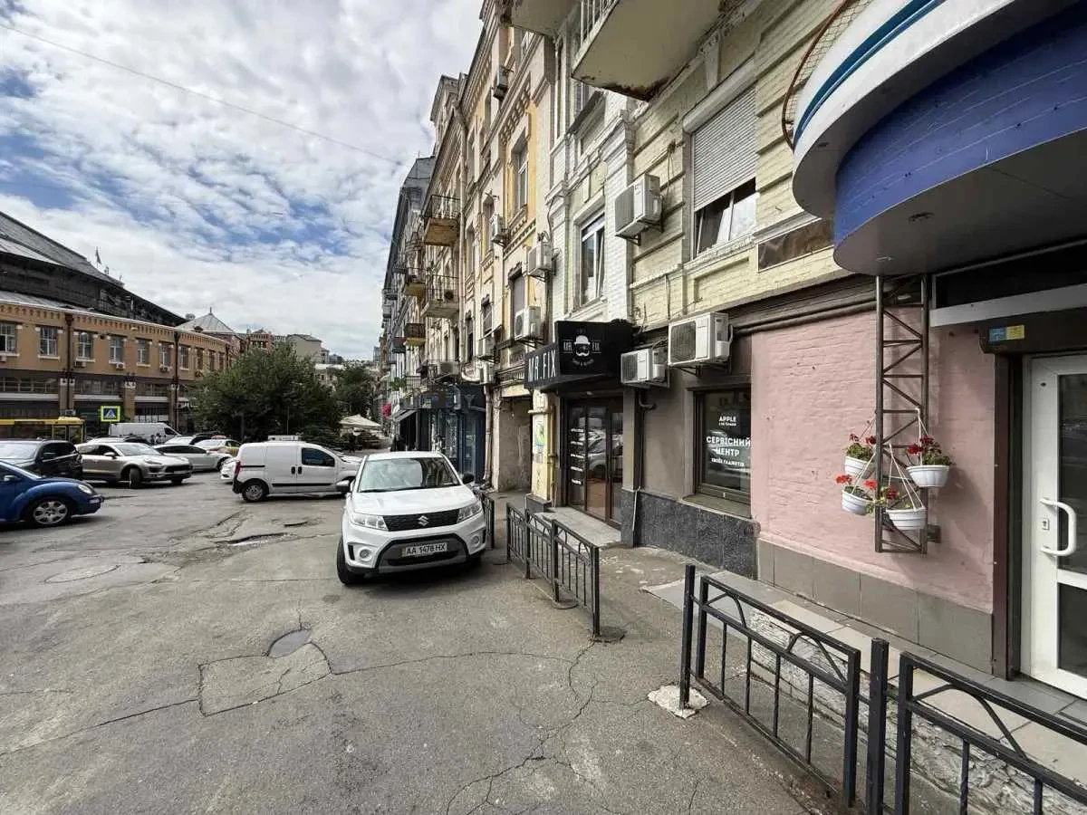 приміщення, будівлі Київ, Печерський, Бессарабська 7 8