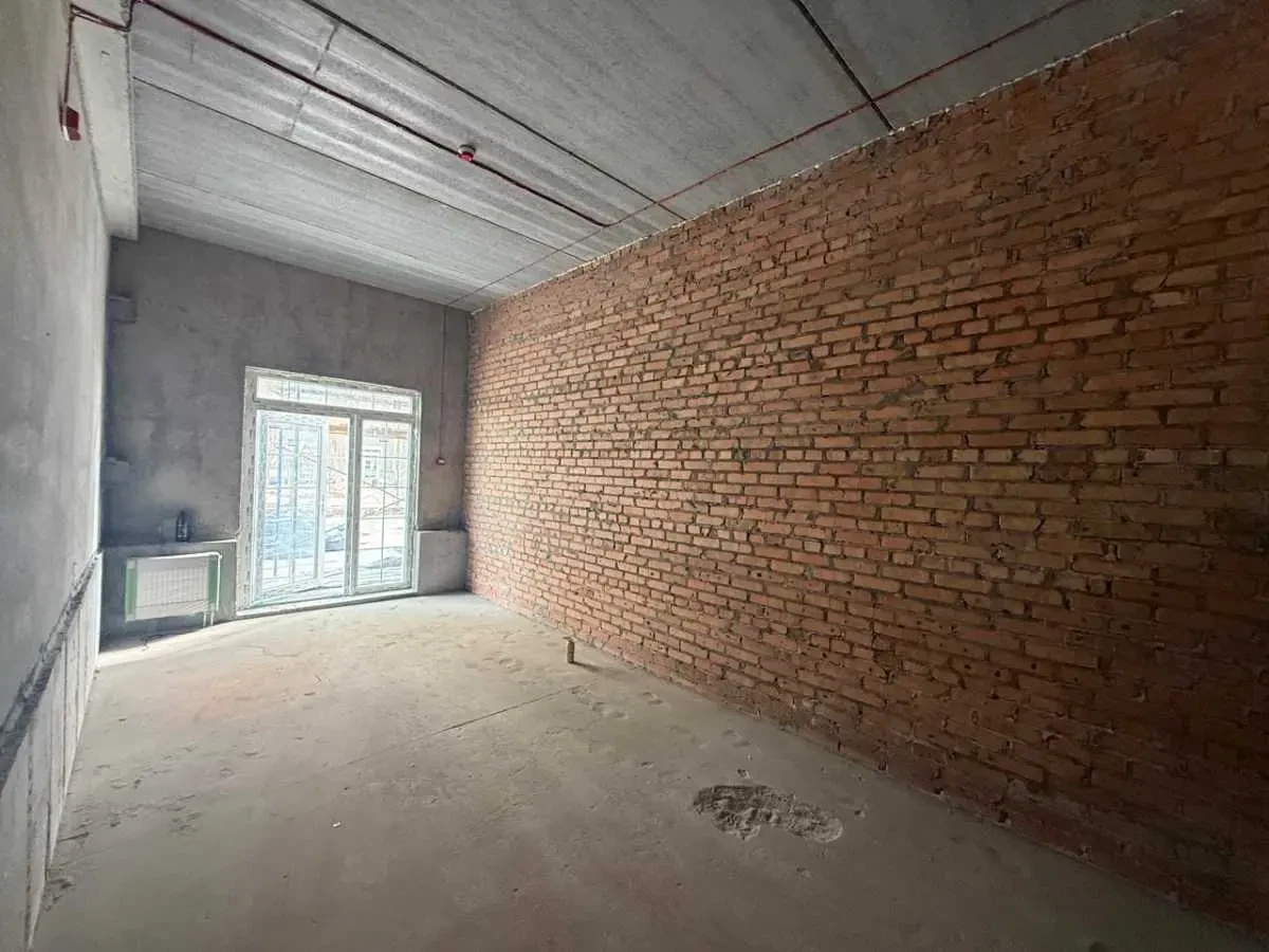 торгові площі Київ, Голосіївський, Михайла Максимовича 26 3