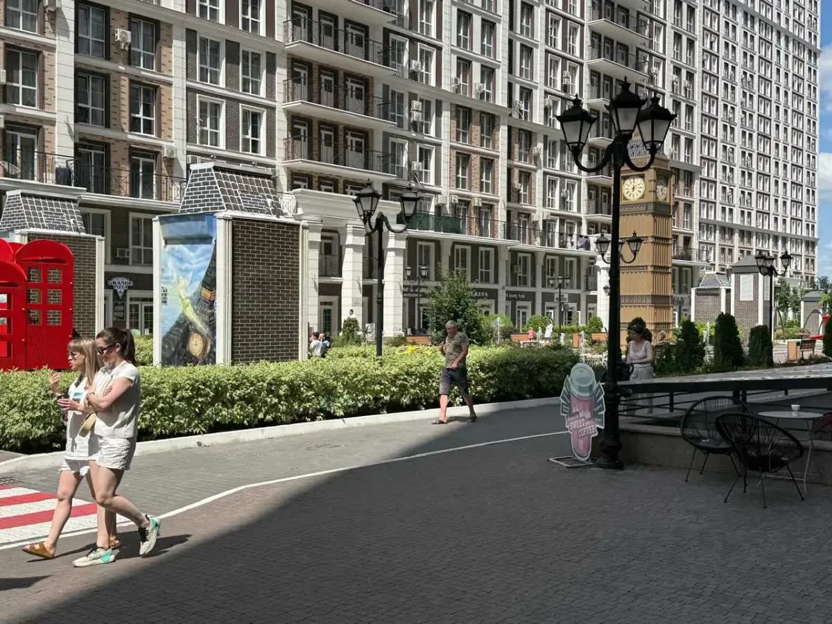 торгові площі Київ, Голосіївський, Михайла Максимовича 26 7