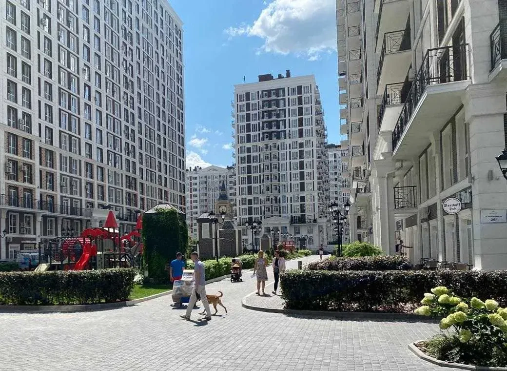 торгові площі Київ, Голосіївський, Михайла Максимовича 26 9