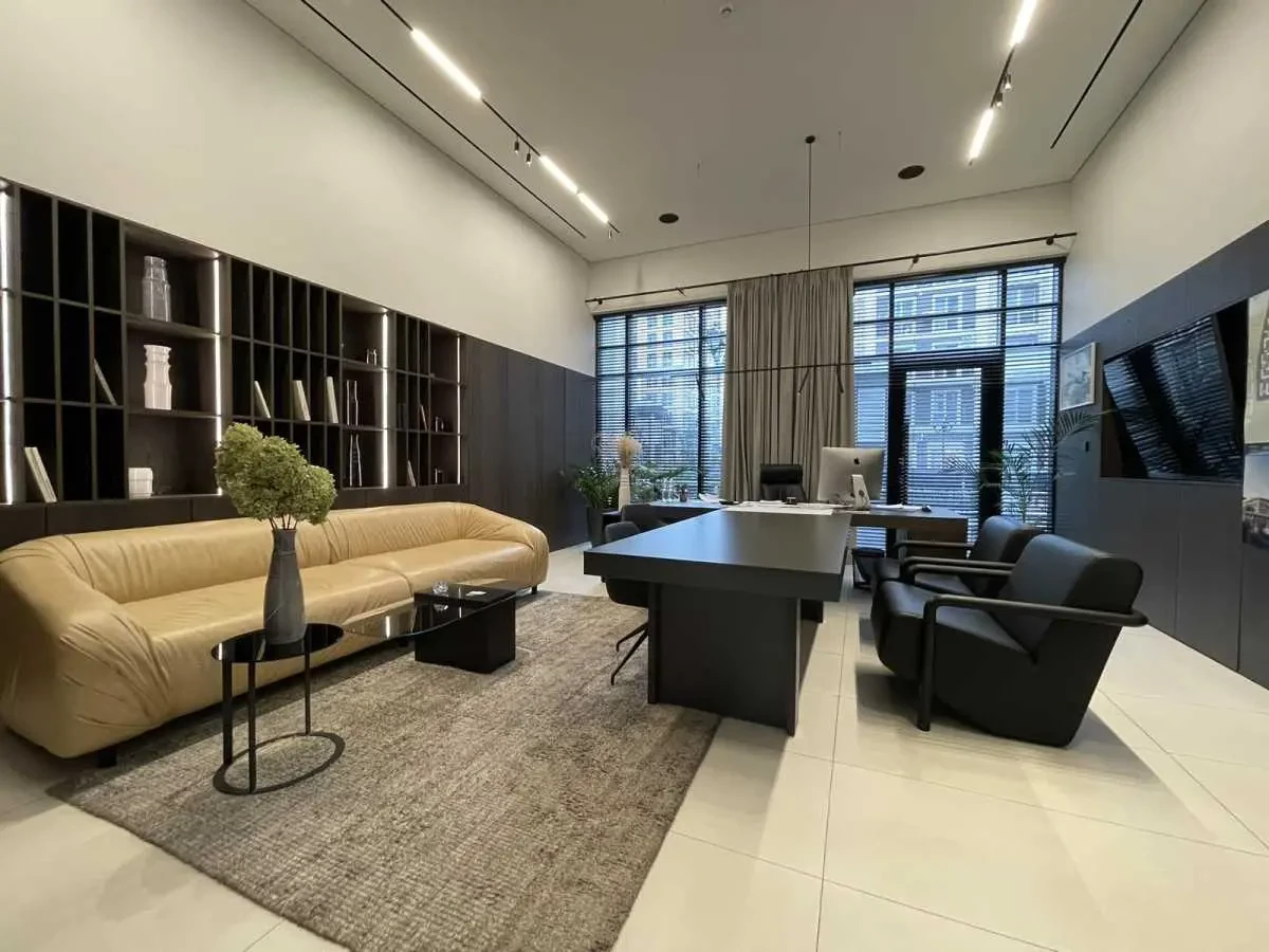 торгові площі Київ, Голосіївський, Михайла Максимовича 28 10