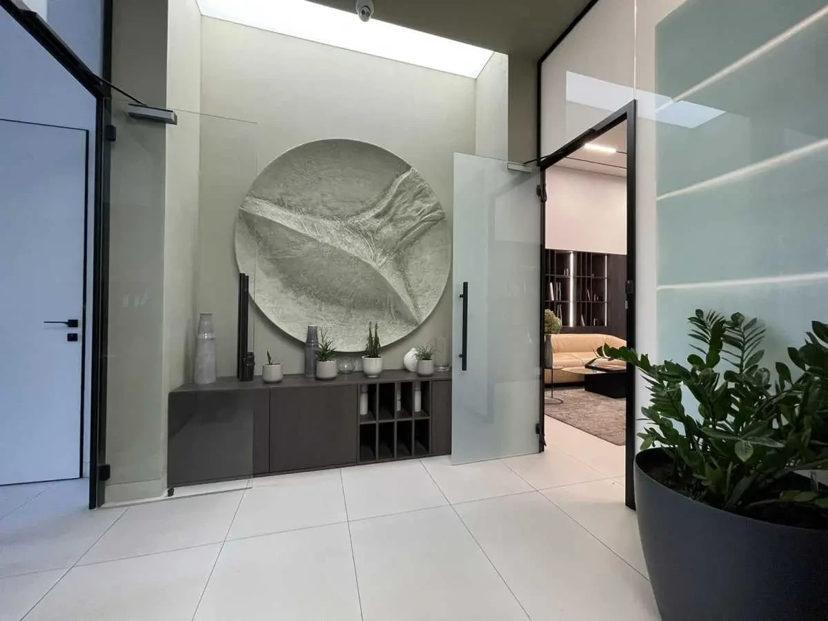 торгові площі Київ, Голосіївський, Михайла Максимовича 28 7