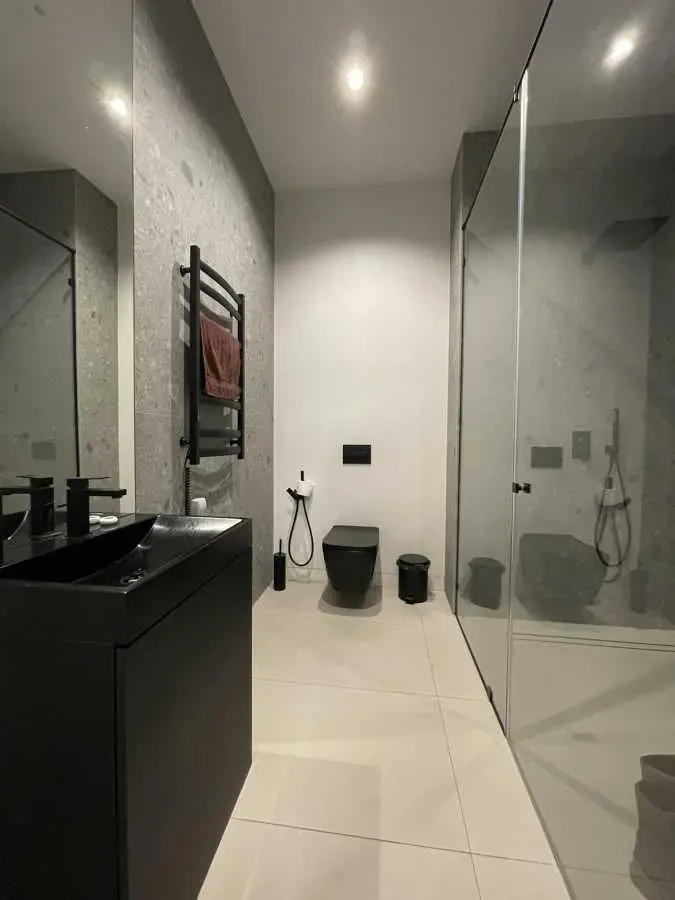 торгові площі Київ, Голосіївський, Михайла Максимовича 28 13