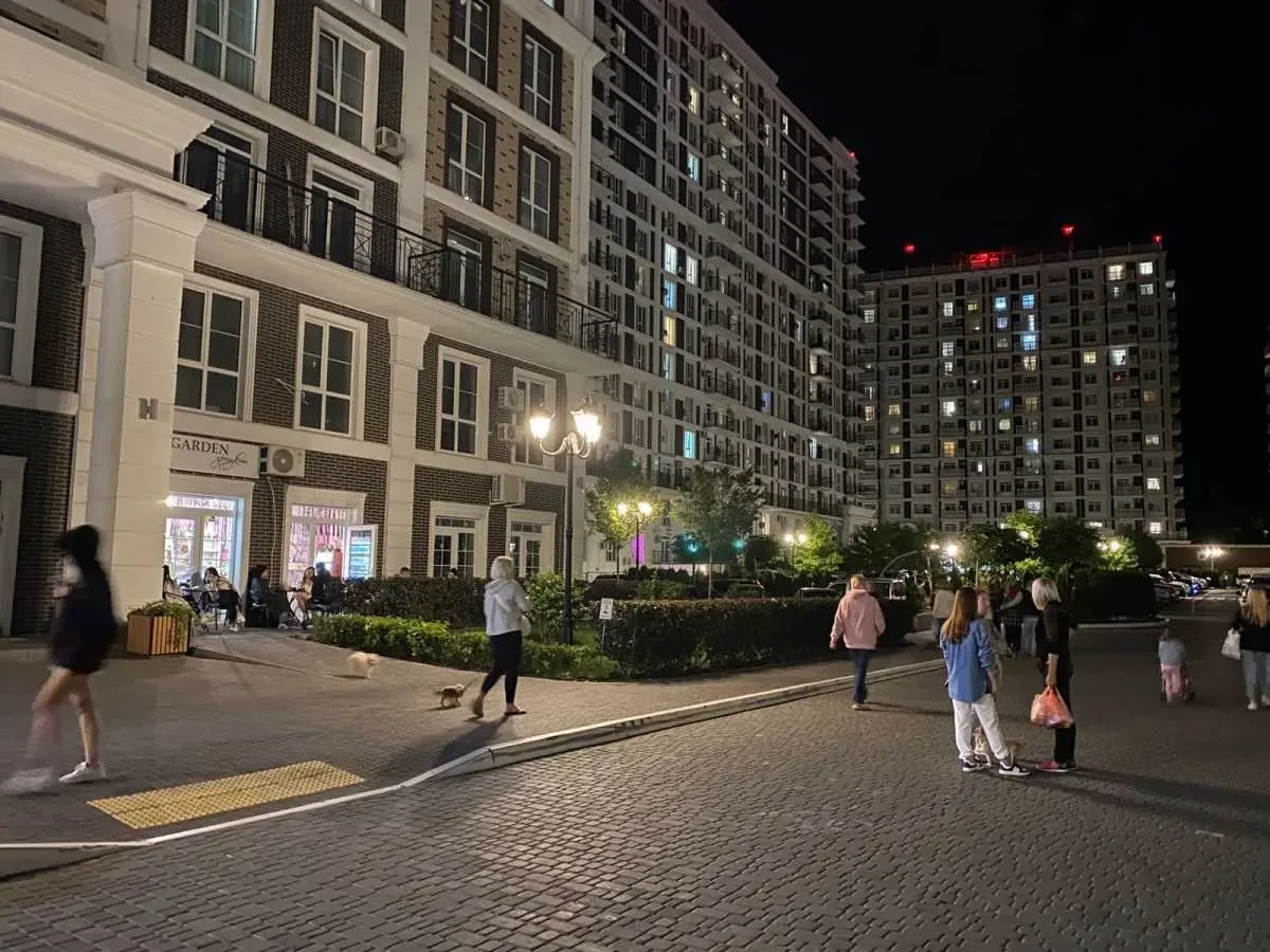 торгові площі Київ, Голосіївський, Михайла Максимовича 26 12