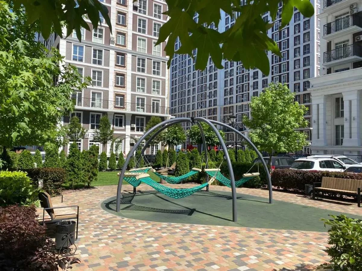 торгові площі Київ, Голосіївський, Михайла Максимовича 26 22