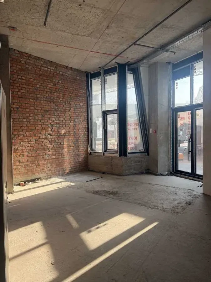 торгові площі Київ, Шевченківський, Берестейський 11 6