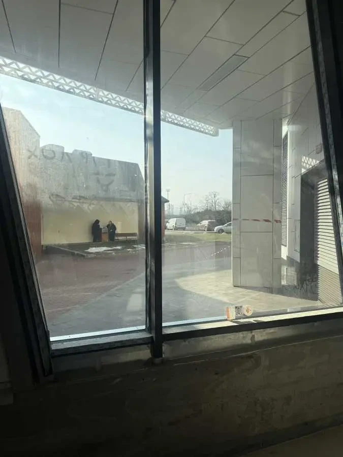 торгові площі Київ, Шевченківський, Берестейський 11 11