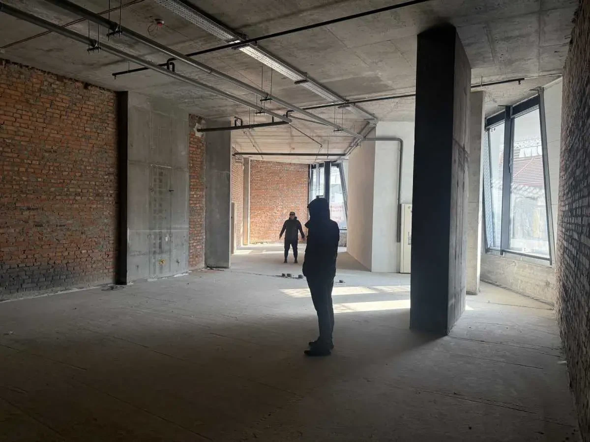 торгові площі Київ, Шевченківський, Берестейський 11 10