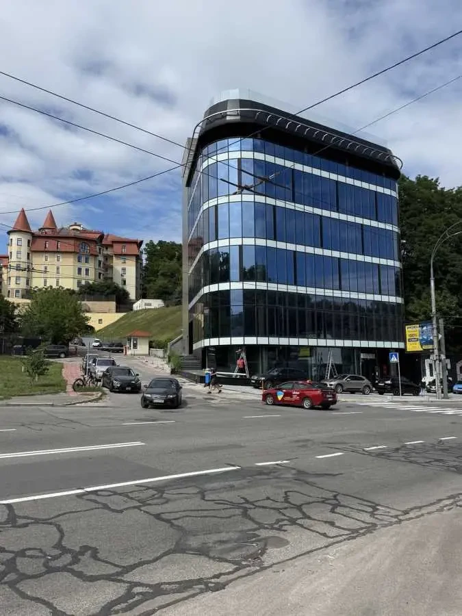 приміщення, будівлі Київ, Печерський, Івана Федорова 8