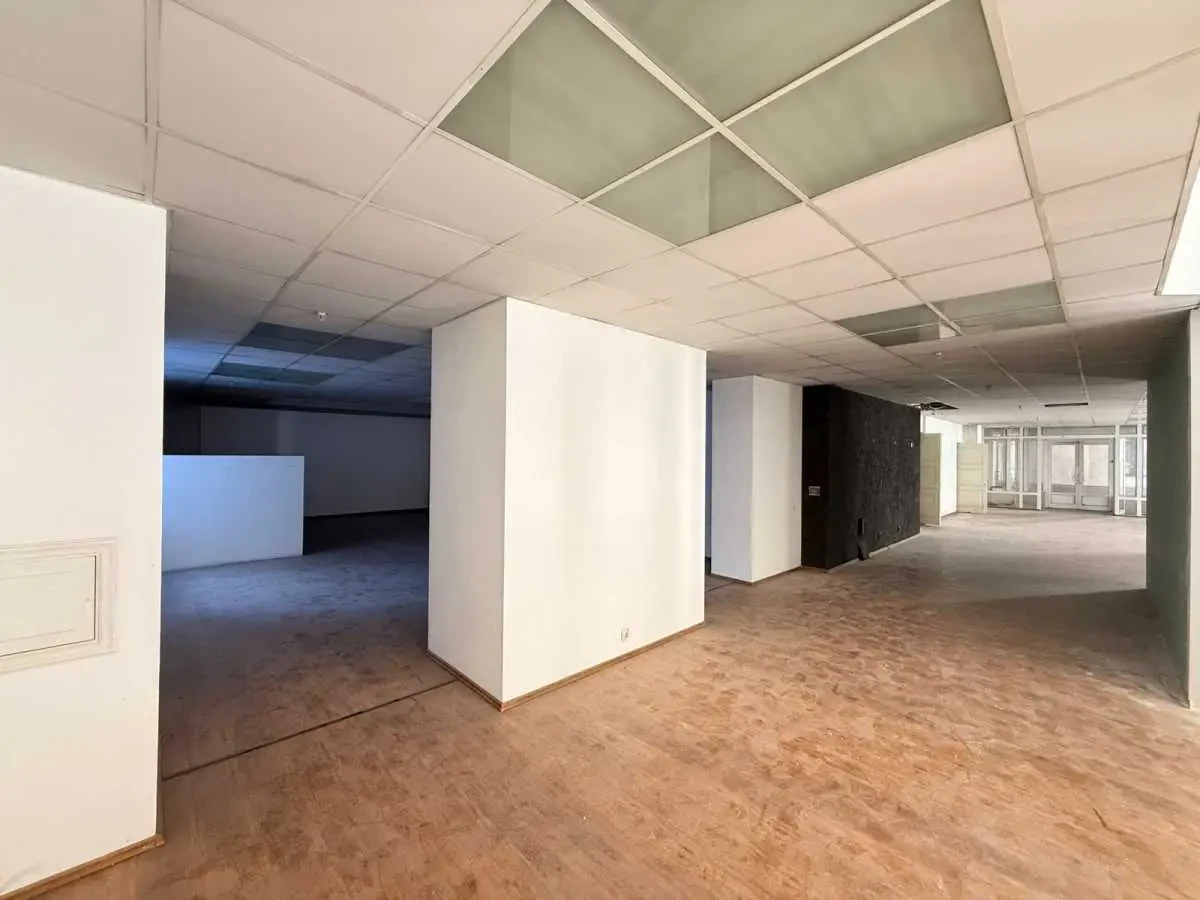 торгові площі Київ, Шевченківський, Павлівська 18 4