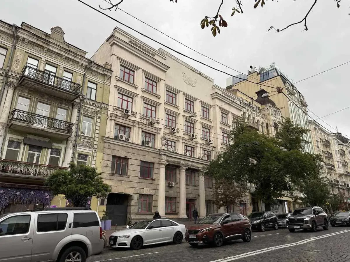 приміщення, будівлі Київ, Шевченківський, Богдана Хмельницького 38