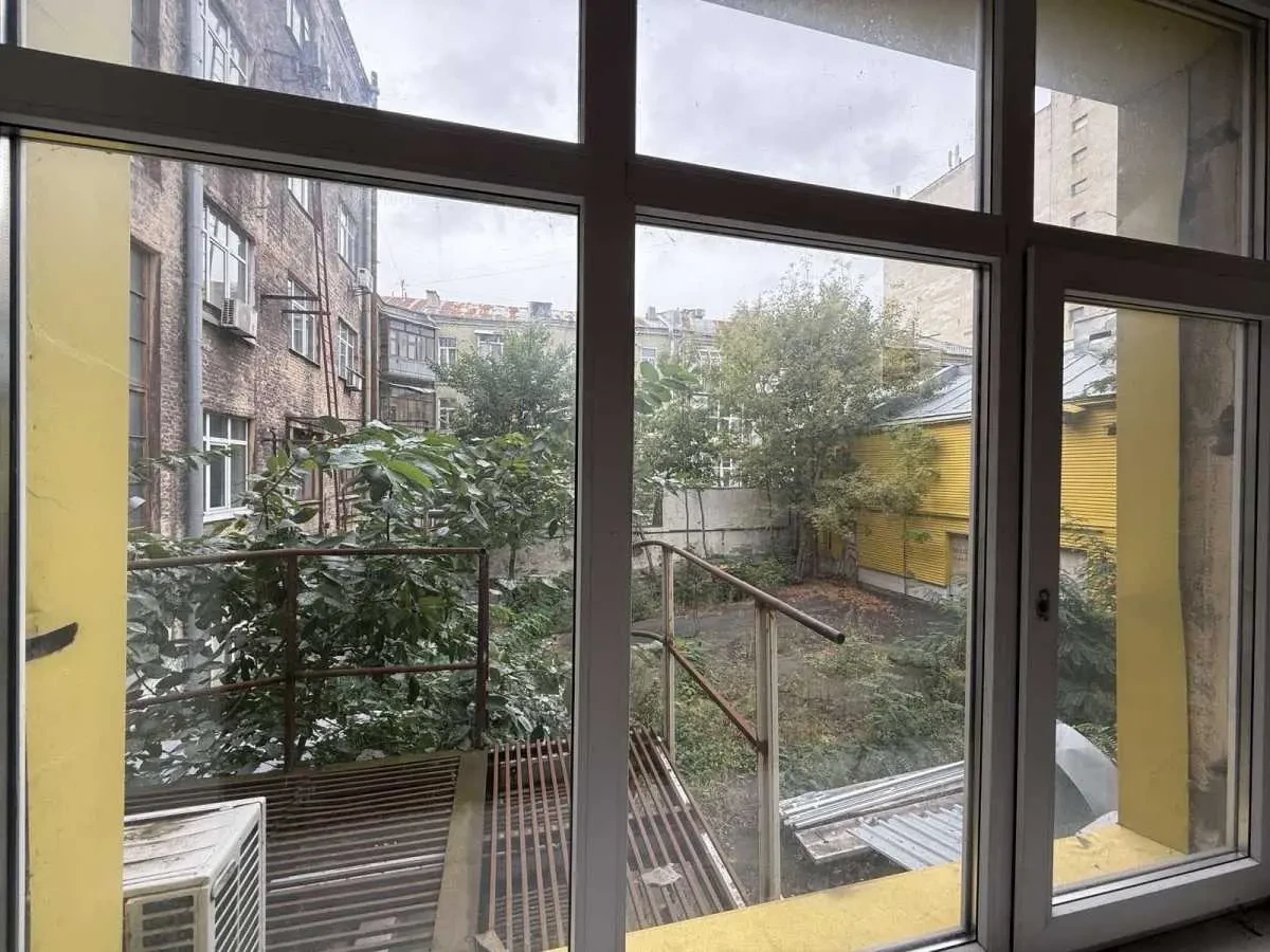 приміщення, будівлі Київ, Шевченківський, Богдана Хмельницького 38 10