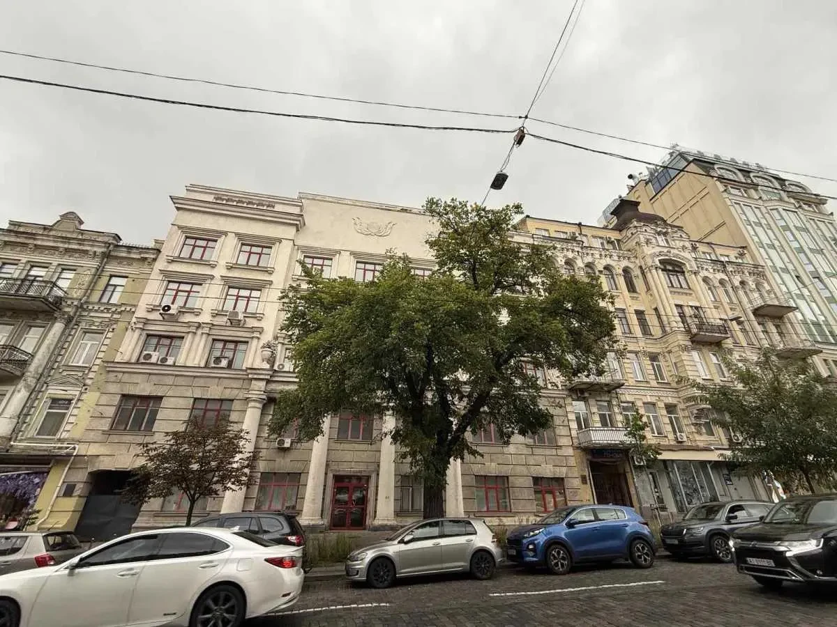 приміщення, будівлі Київ, Шевченківський, Богдана Хмельницького 38 2