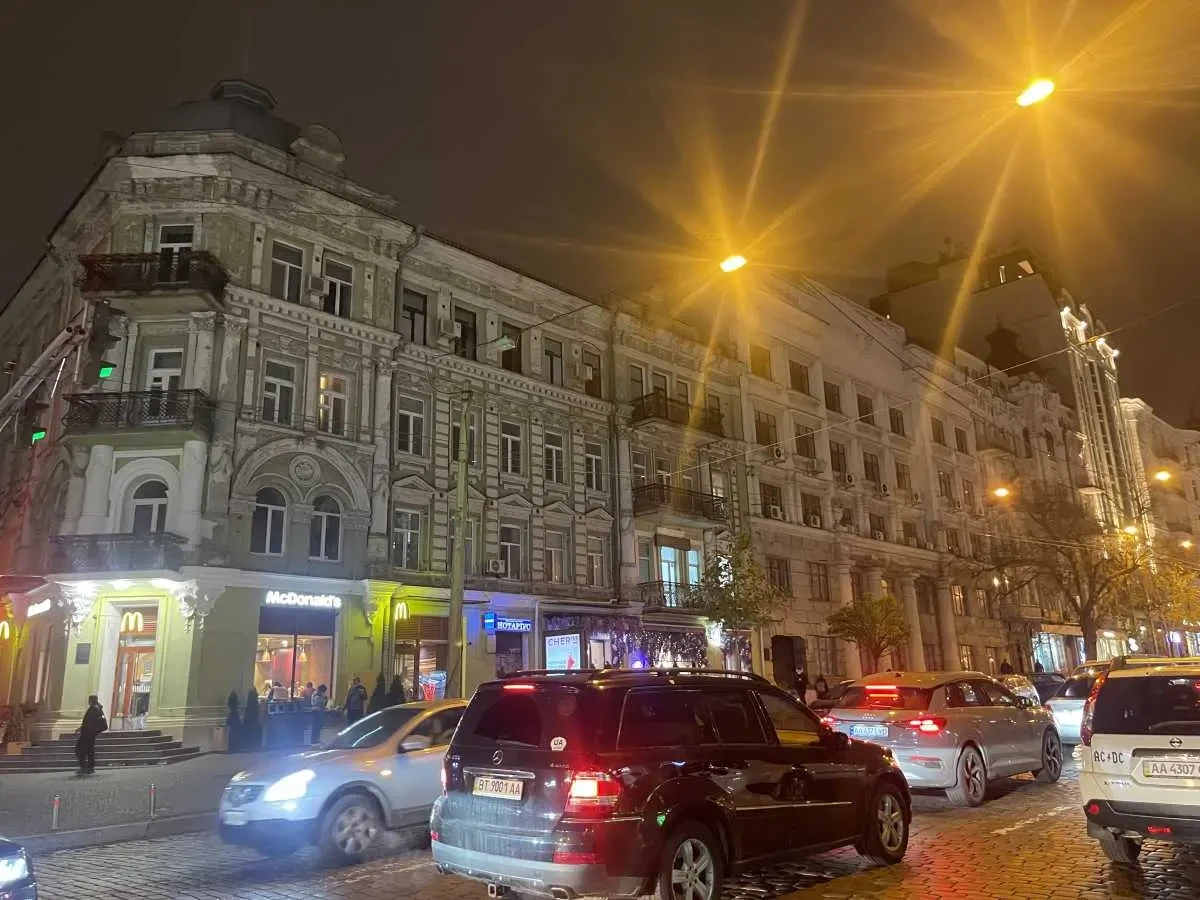 приміщення, будівлі Київ, Шевченківський, Богдана Хмельницького 38 16