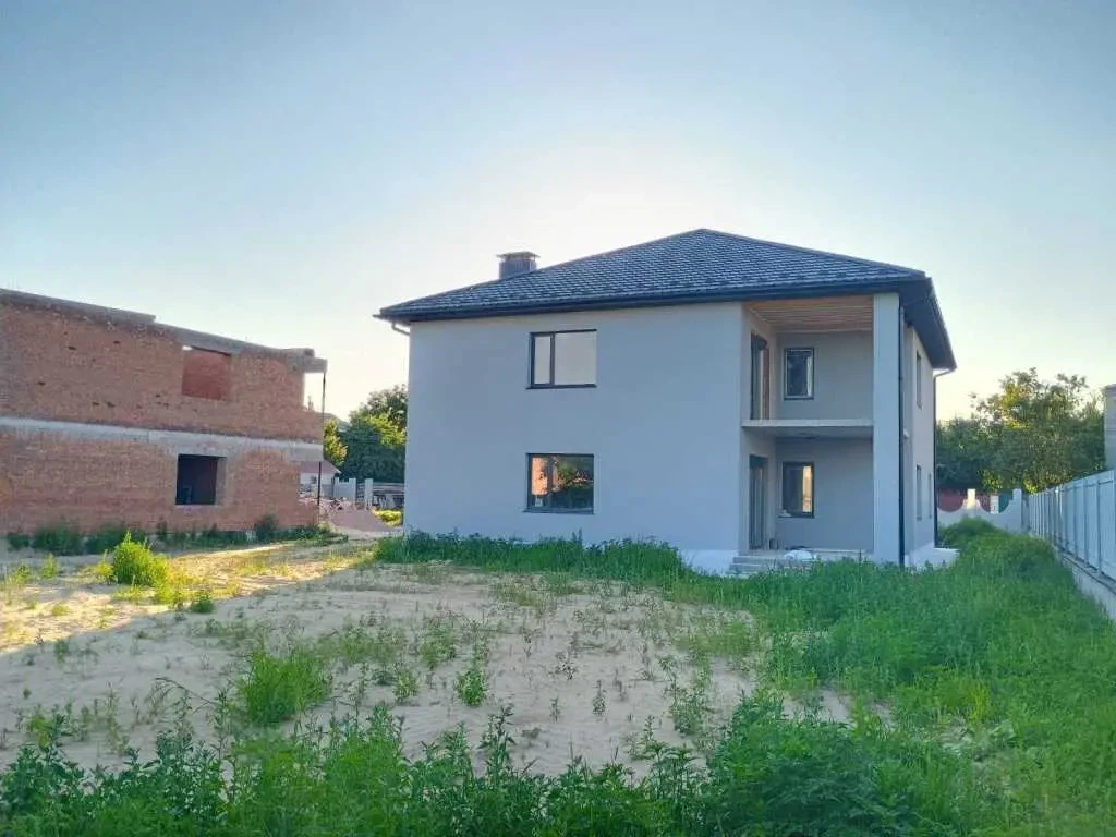 5-к котедж Броварський, Погреби, Ратушного 6 6