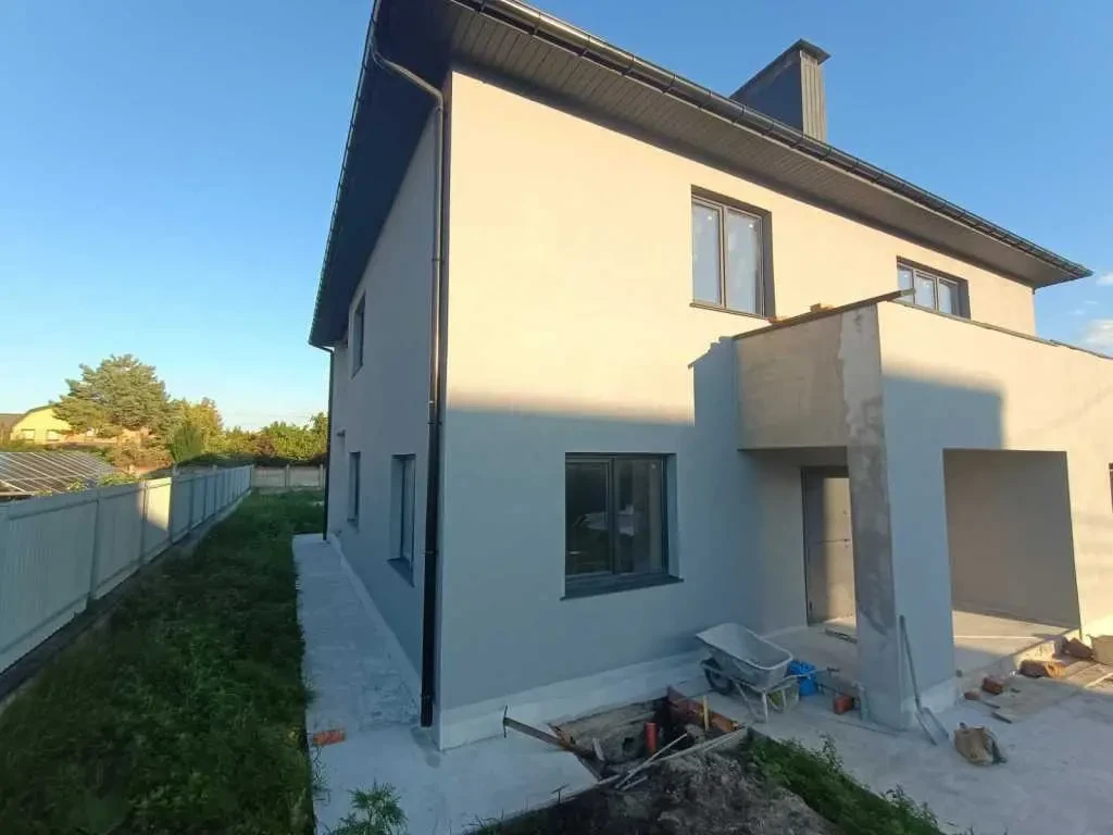 5-к котедж Броварський, Погреби, Ратушного 6 8