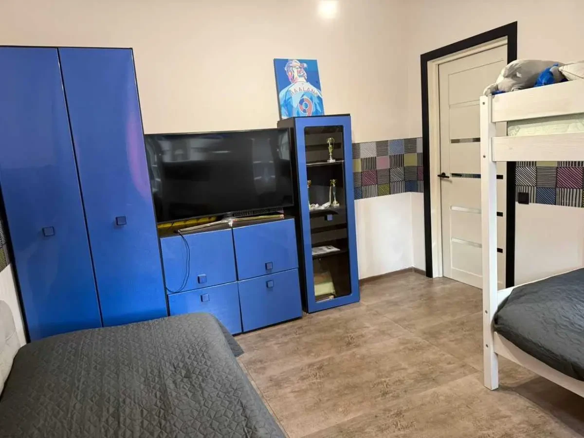 3-к будинок Вишгородський, Нові Петрівці, Будівельників 5