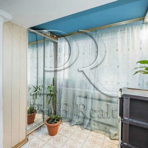 3-к квартира Київ, Дніпровський, Павла Тичини 8 8