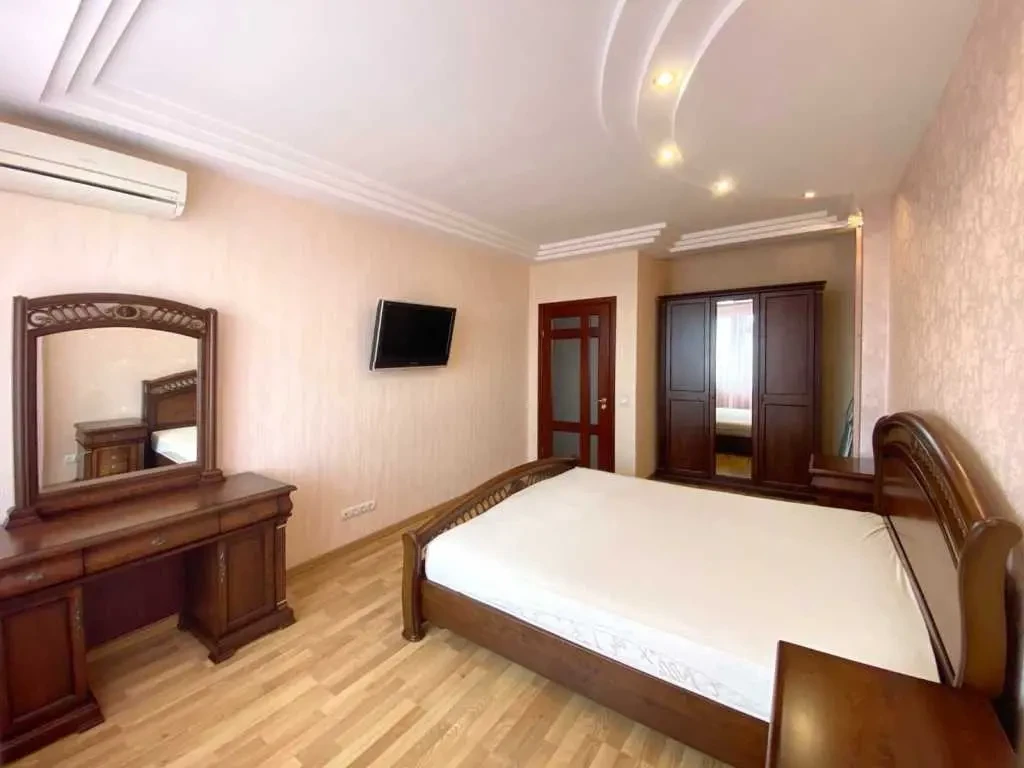 2-к квартира Київ, Голосіївський, Феодосійський 14 6