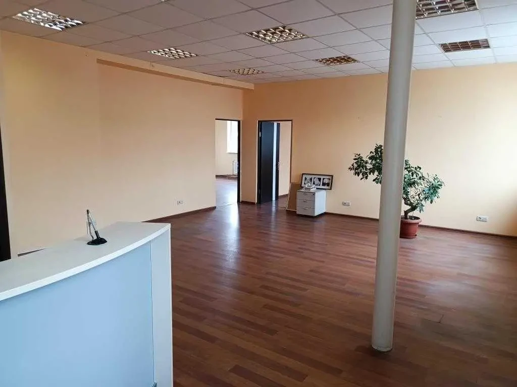 офісне приміщення Київ, Святошинський, Святошинська 2