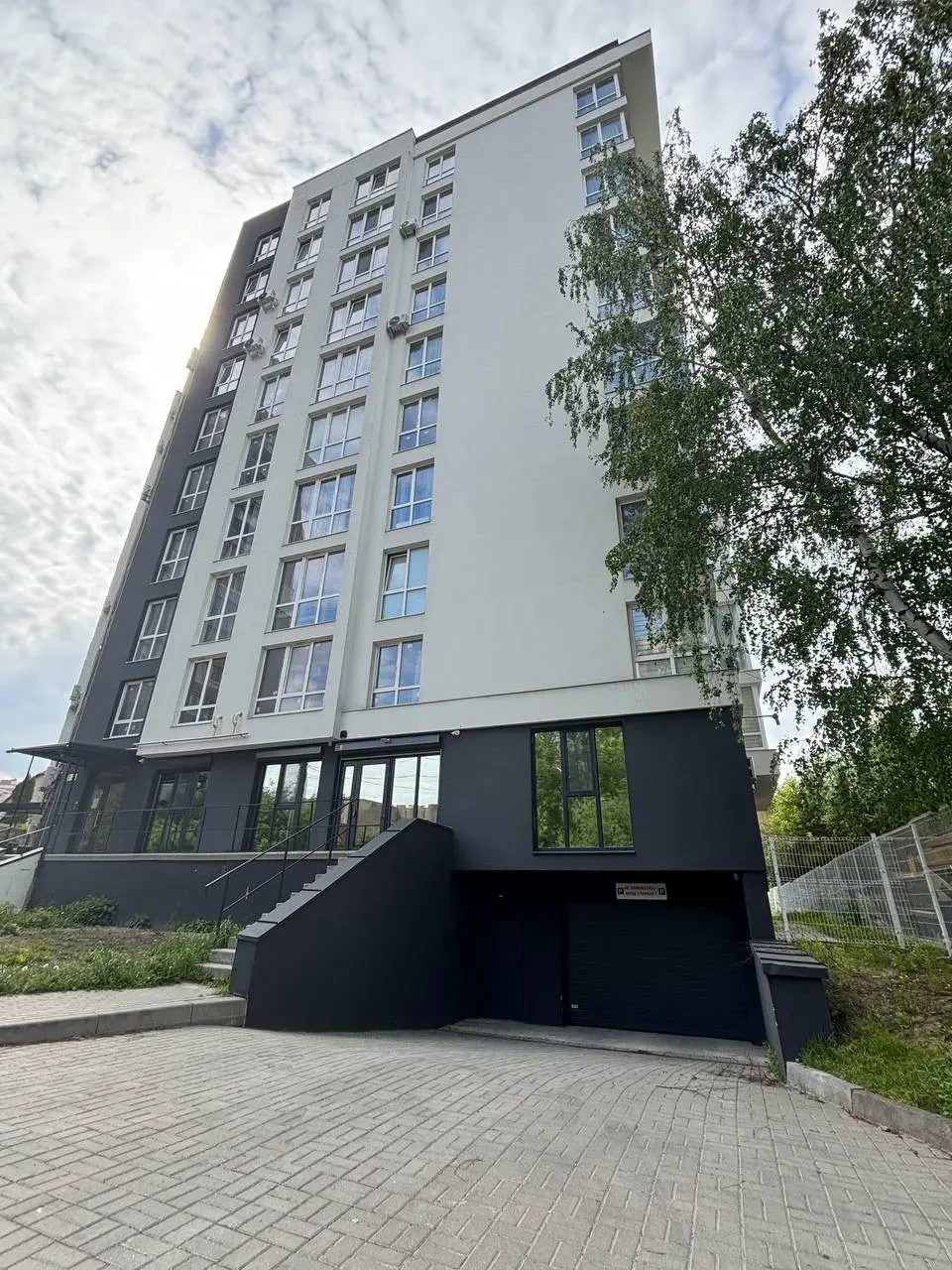 Продаж 2-кім. квартири в зданій новобудові на Дж.Вашингтона 4