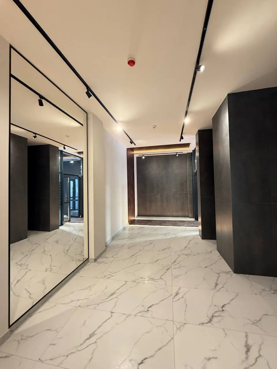 Продаж 2-кім. квартири в зданій новобудові на вул. Пимоненка