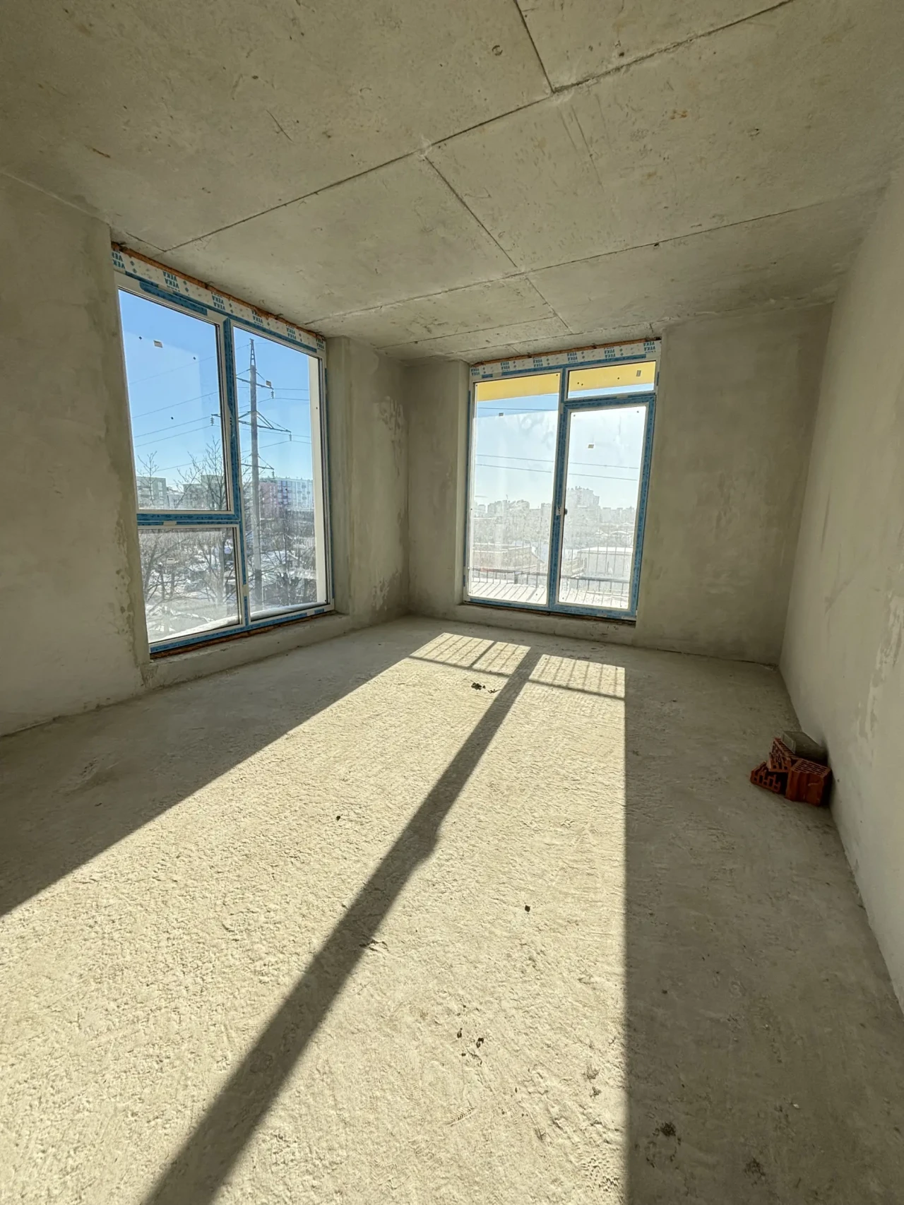 Продаж 2-кім. квартири в зданій новобудові на вул. Пимоненка 5