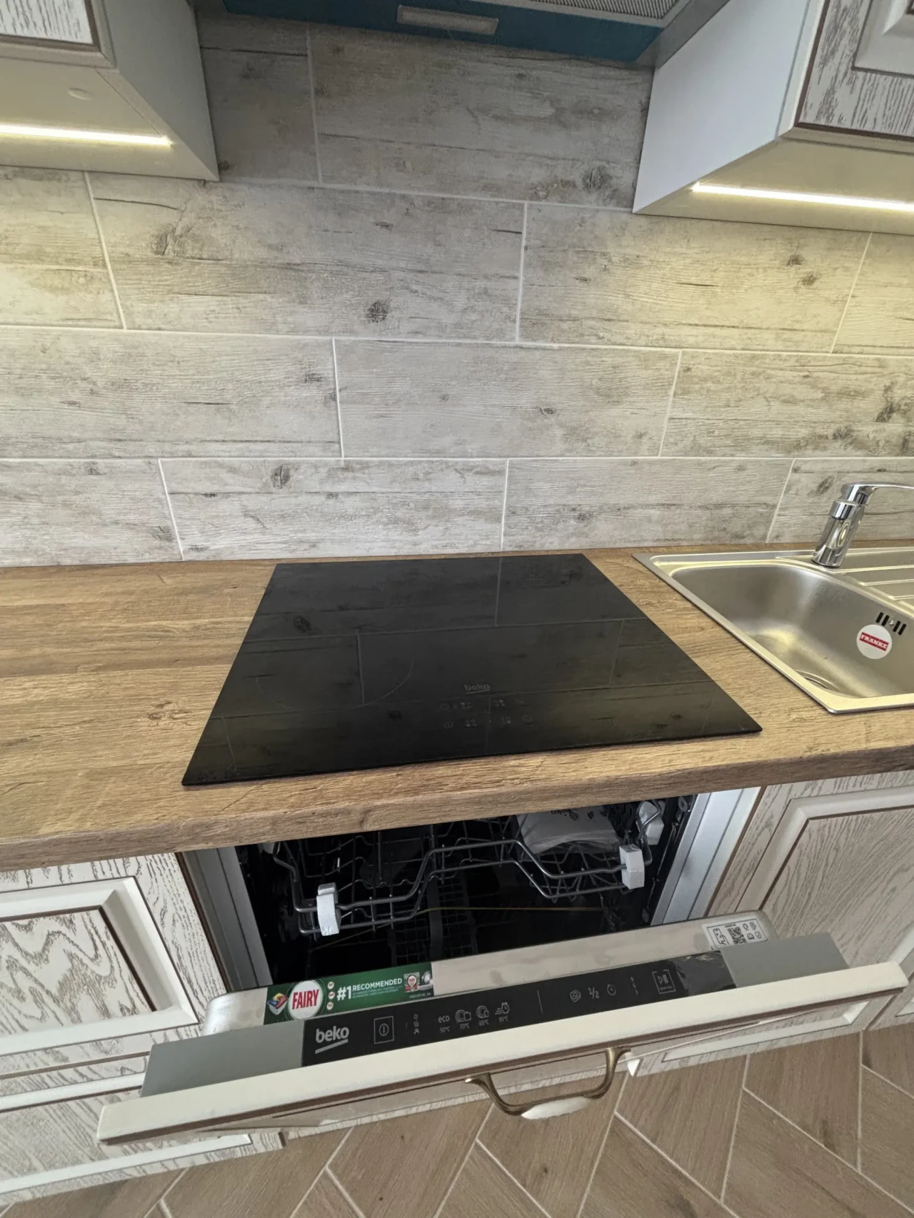 Перша здача 2-кім. квартири на вул..Роксоляни, м.Львів 4