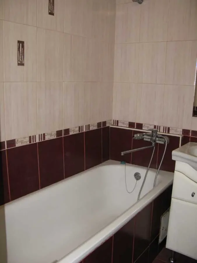 2-к квартира Київ, Голосіївський, Саперно-Слобідська 13