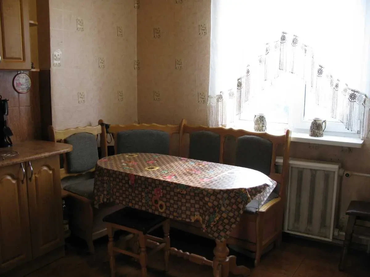 2-к квартира Київ, Голосіївський, Саперно-Слобідська 4