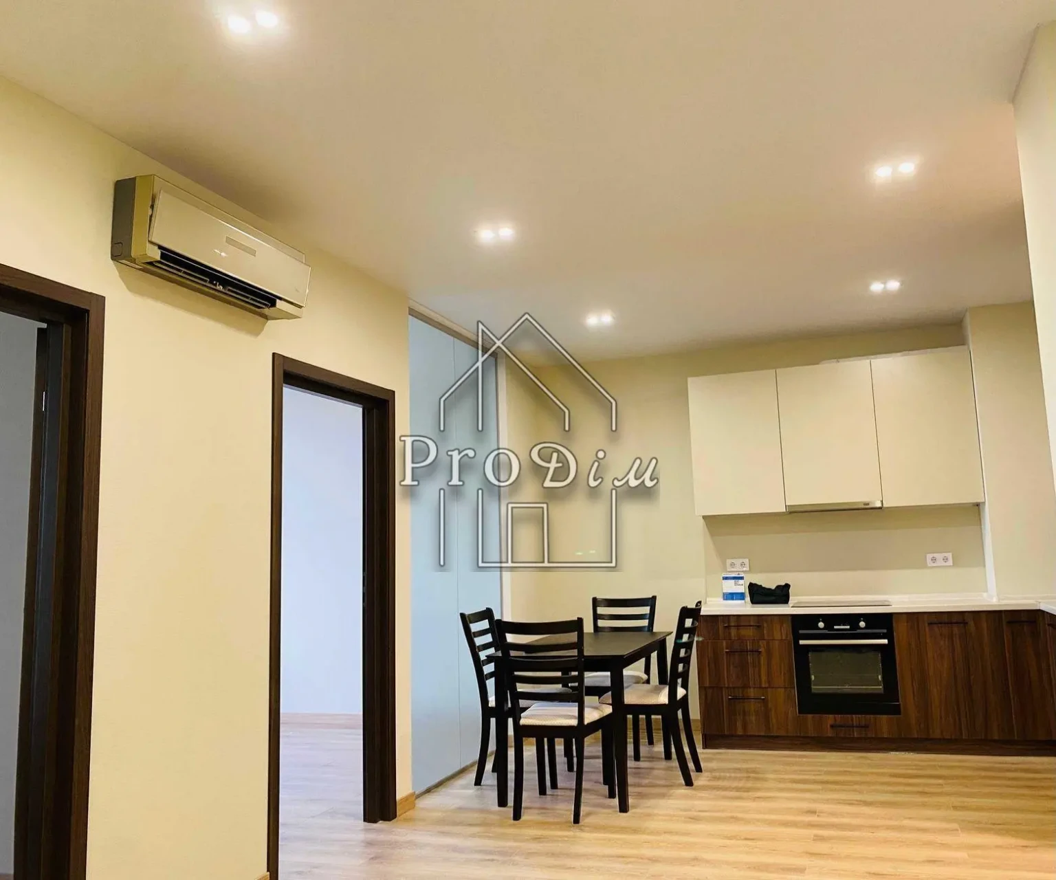 Продаж 2 к кв-ри ЖК Новопечерська Вежа, Михайла Бойчука 41Б 5