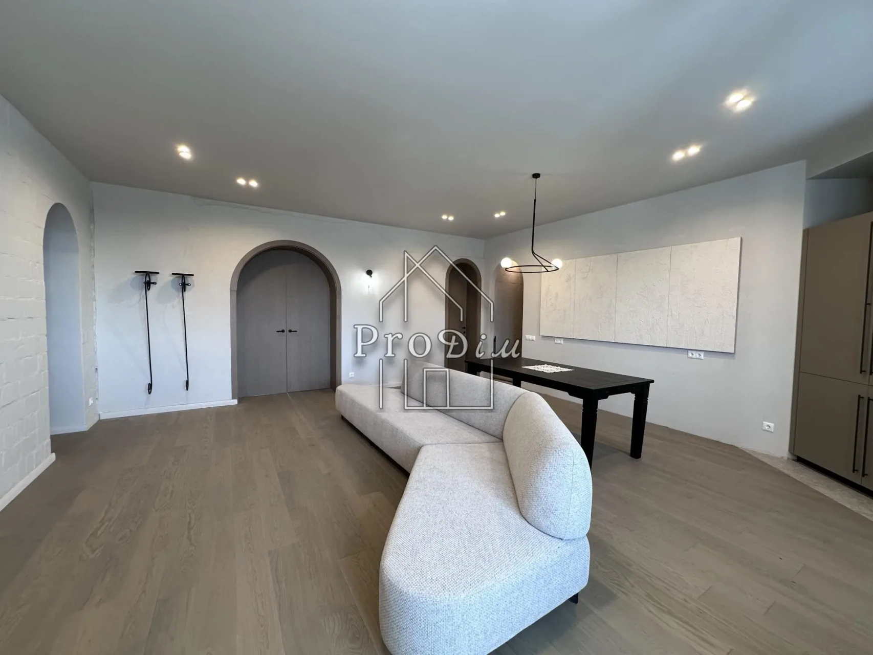 Продаж трикімнатна квартира 127м2 Дмитрівська Центр Київ без %% 3