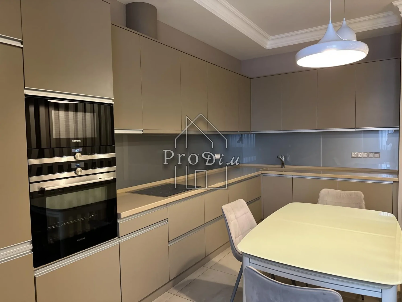 Без %. Продаж Квартира 94 м2 Метро Печерськ. ЖК Панорама, Коновальця 2