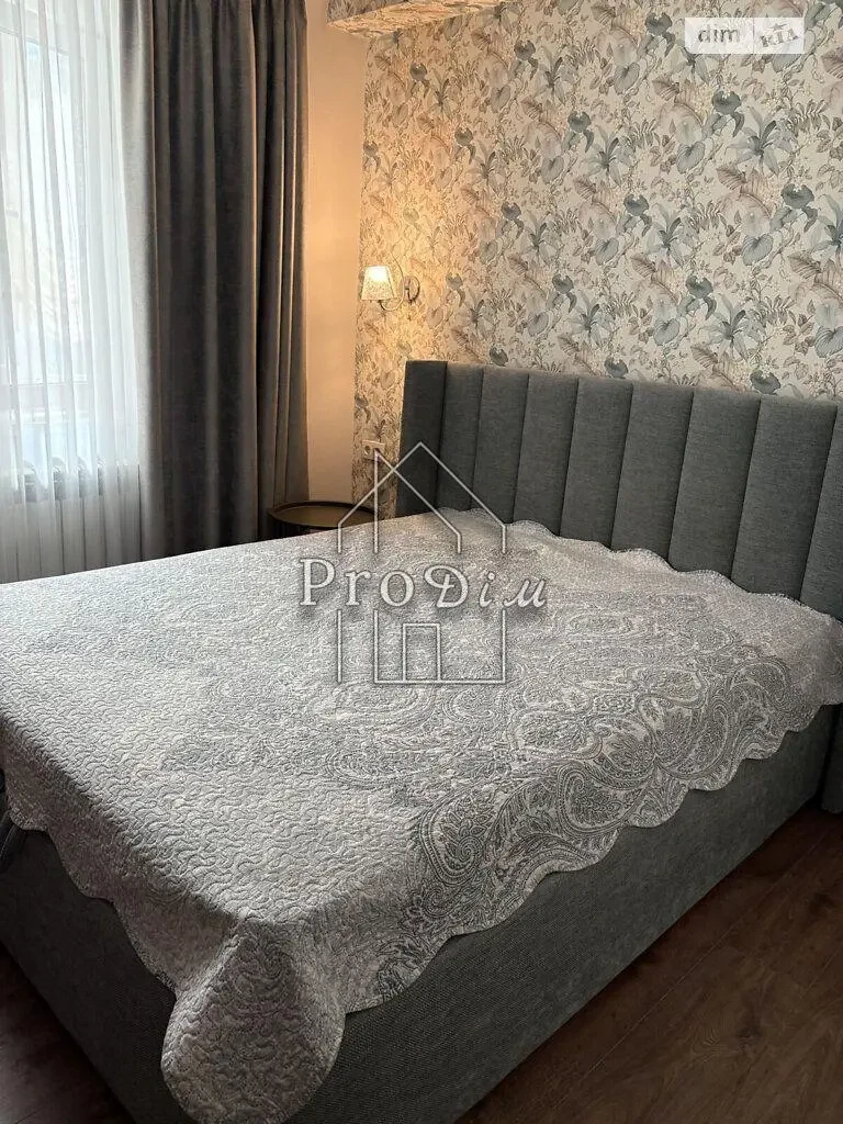 Оренда 2к квартири на вул. Дегтярівська 10 4