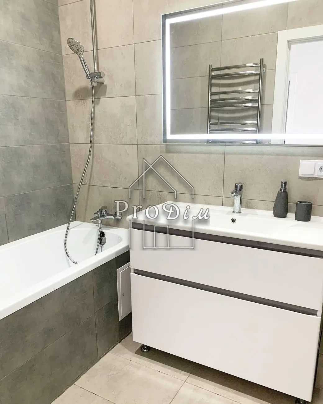 Оренда 2 к квартира вул.Брожка 70. Печерський район. Центр. 5