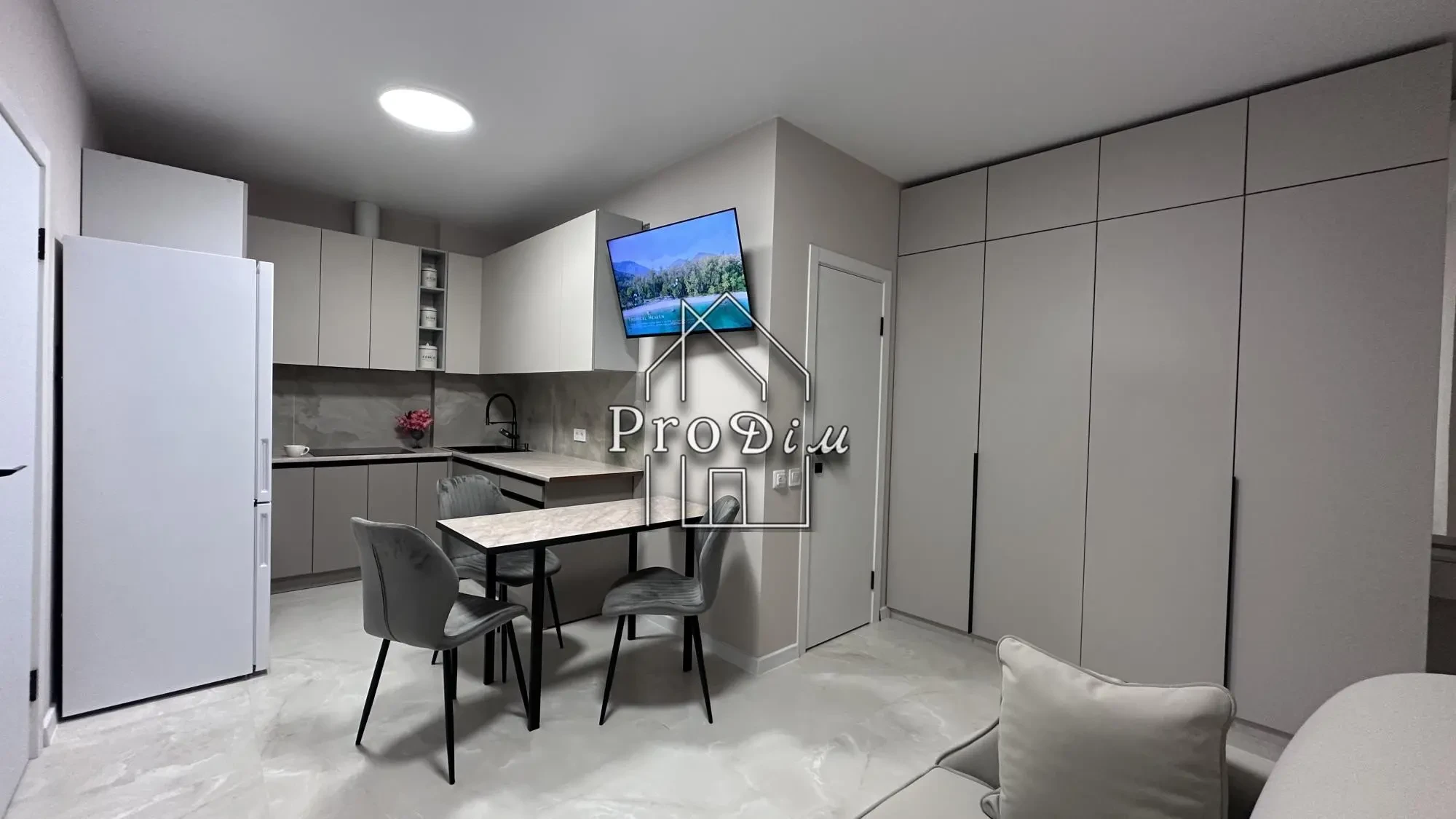 Оренда 2х кімнатна квартира Сімʼї Стешенків 9 ЖК Південний Квартал 4