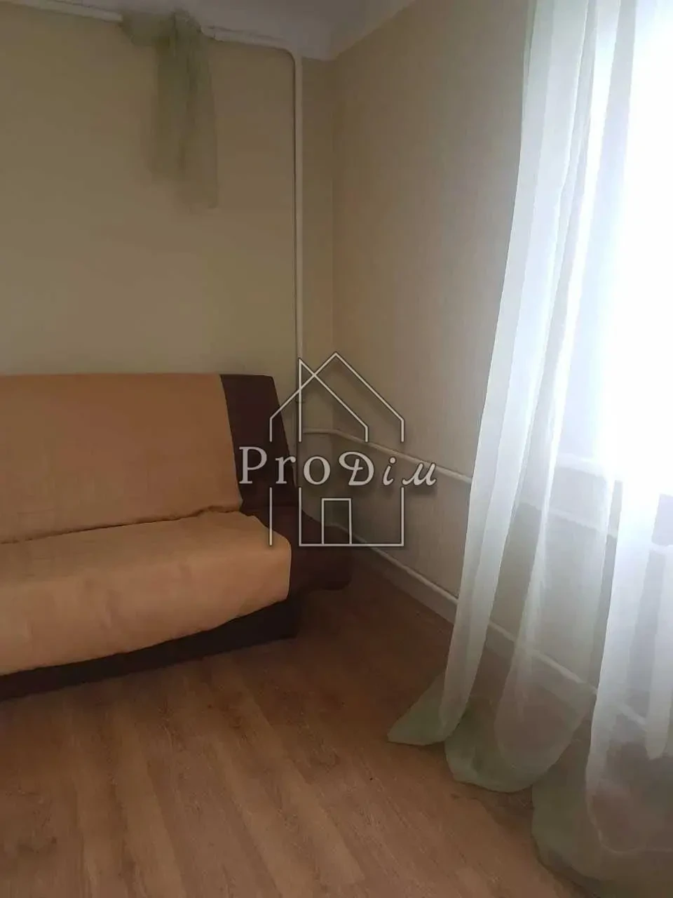 Оренда 2к квартира. Печерськ. Коновальця. Щорса 5