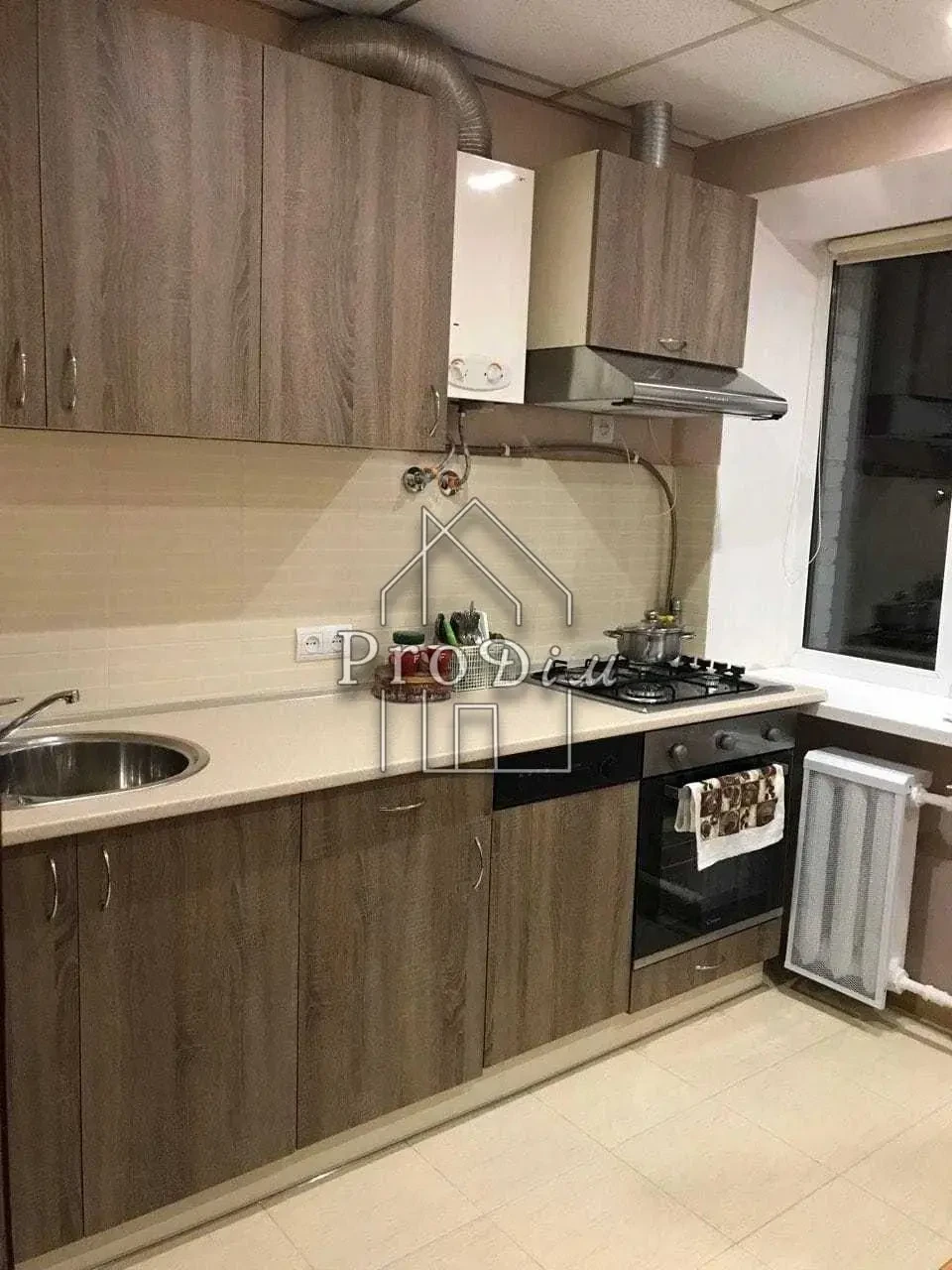 Оренда 2к квартира. Печерськ. Коновальця. Щорса