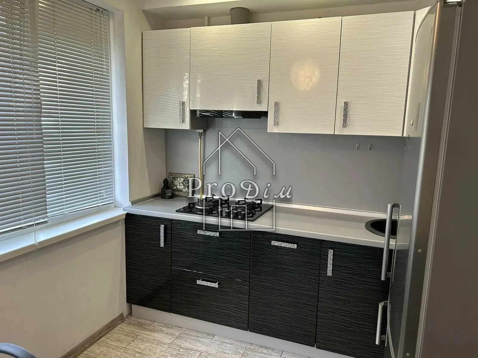 Довгострокова оренда 2 к квартири , Оболонський район 3