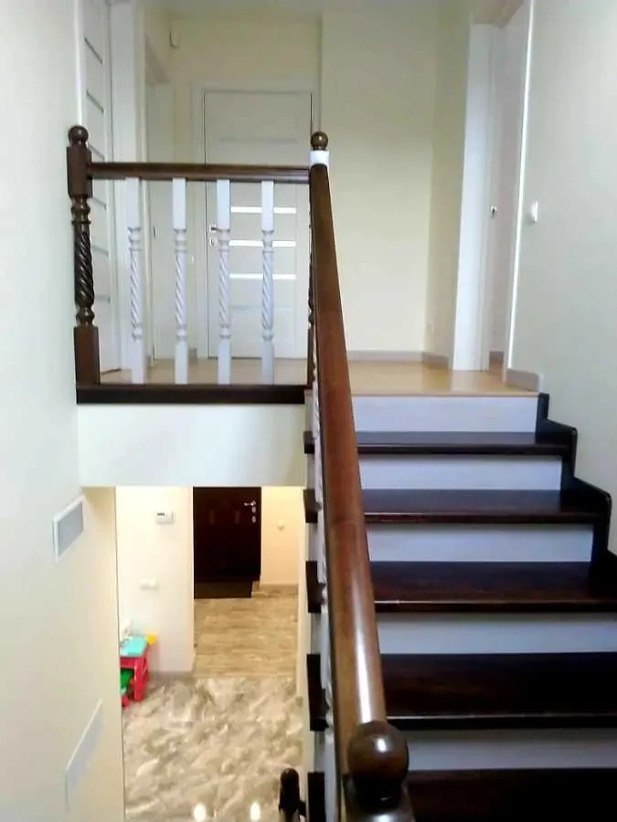 5-к будинок Вишгородський, Вишгород, шевченко 10