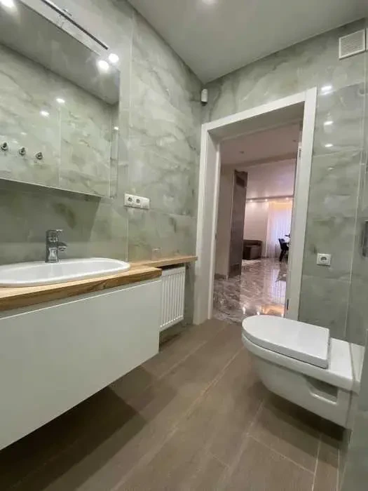 5-к будинок Вишгородський, Вишгород, шевченко 2