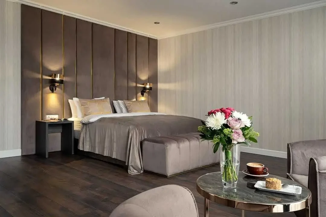 готель Київ, Печерський, Велика Васильківська 72 3