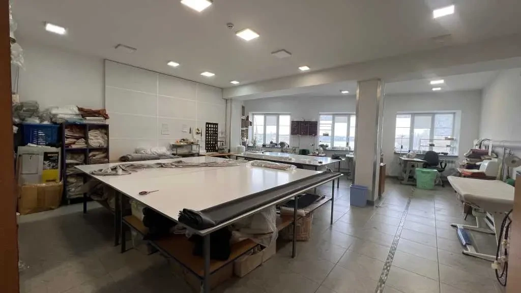 приміщення, будівлі Київ, Дніпровський, Райдужна 2