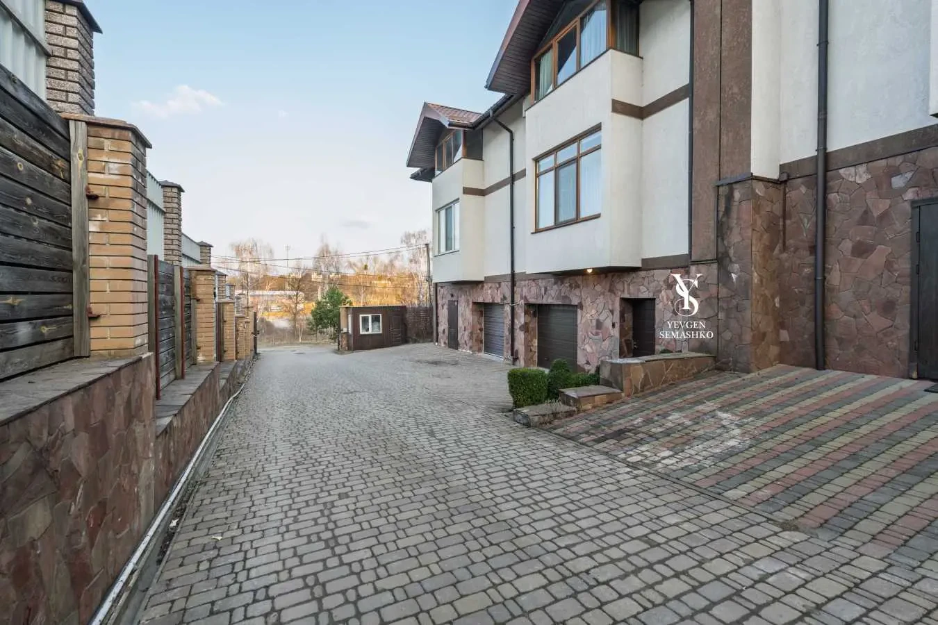 5-к таунхаус Обухівський, Лісники, Погребного 21