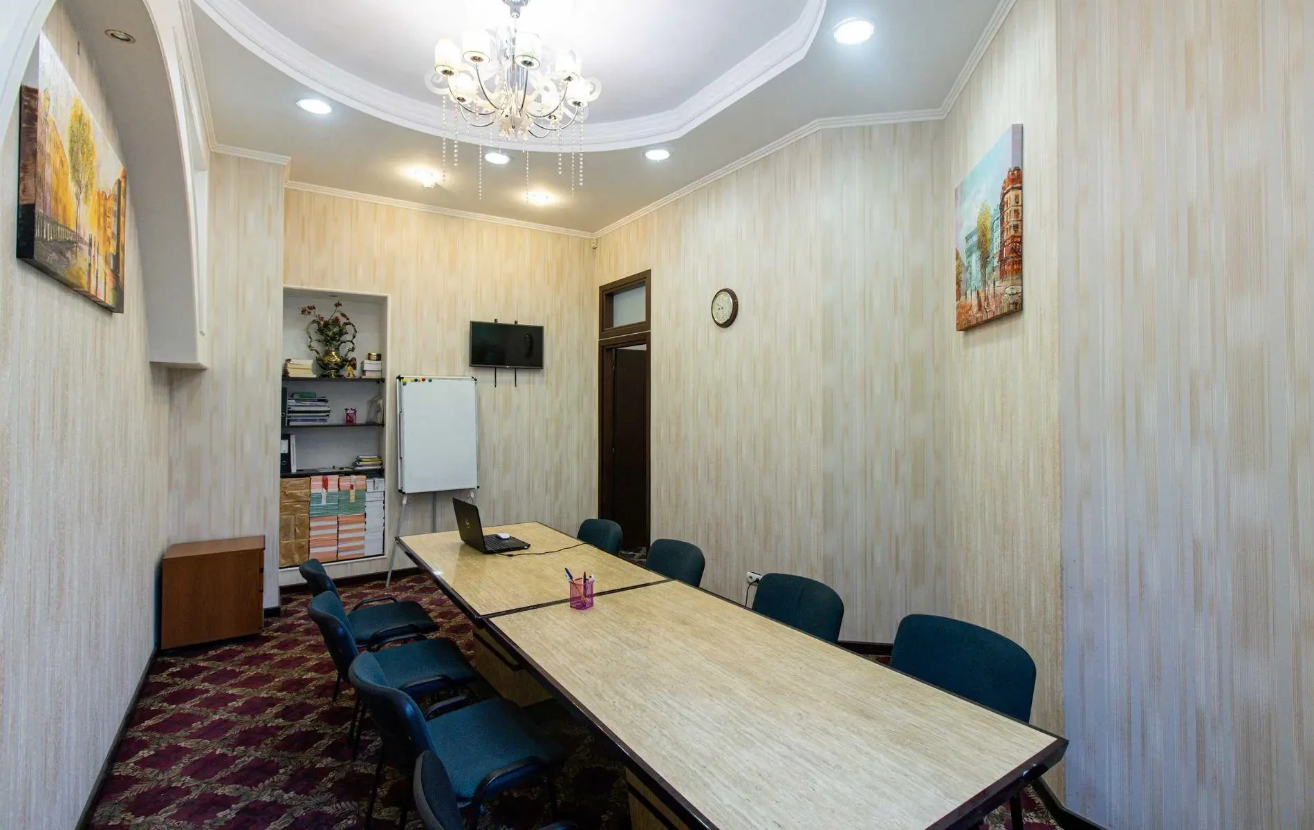 Сдам офисное помещение Київ, Рогнідинська вул. 3