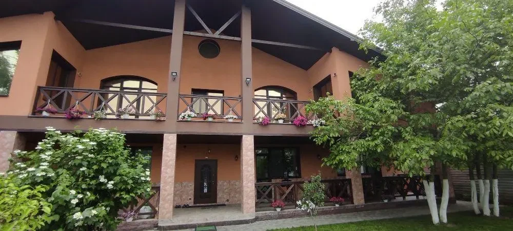 Продам дом Київ 4