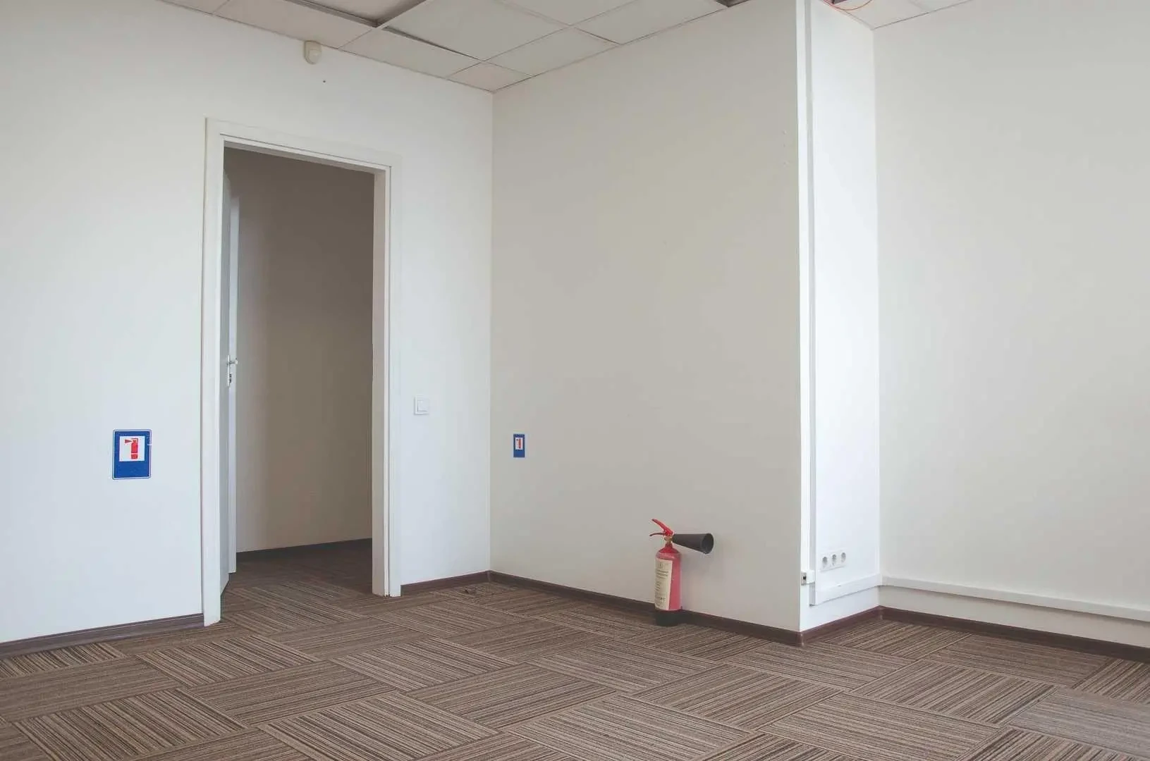 Сдам офисное помещение Київ, Героїв Космосу вул. 3