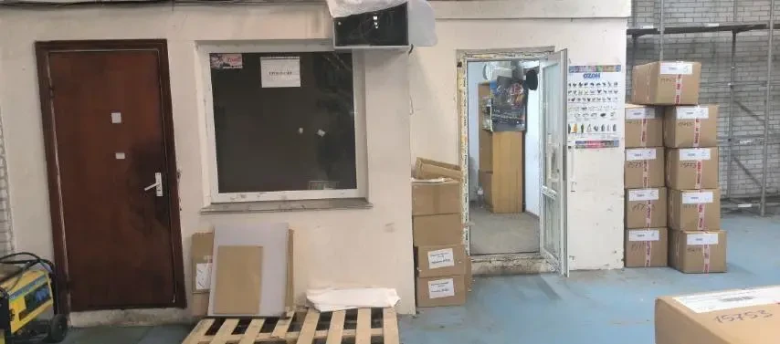 Склад з рампою та стелажами. 370 м кв. 4