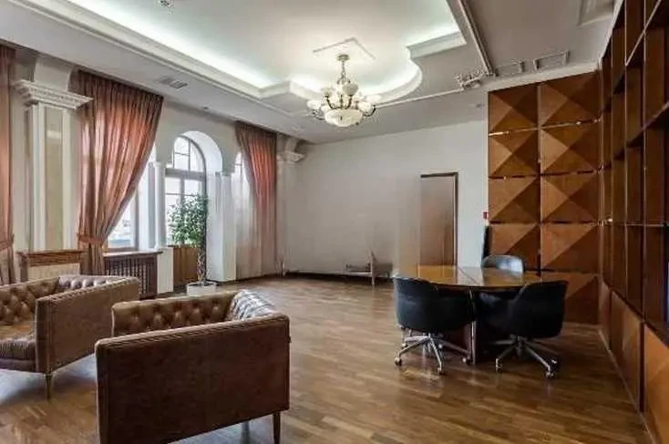 Сдам офисное здание Київ, Контрактова пл. 4