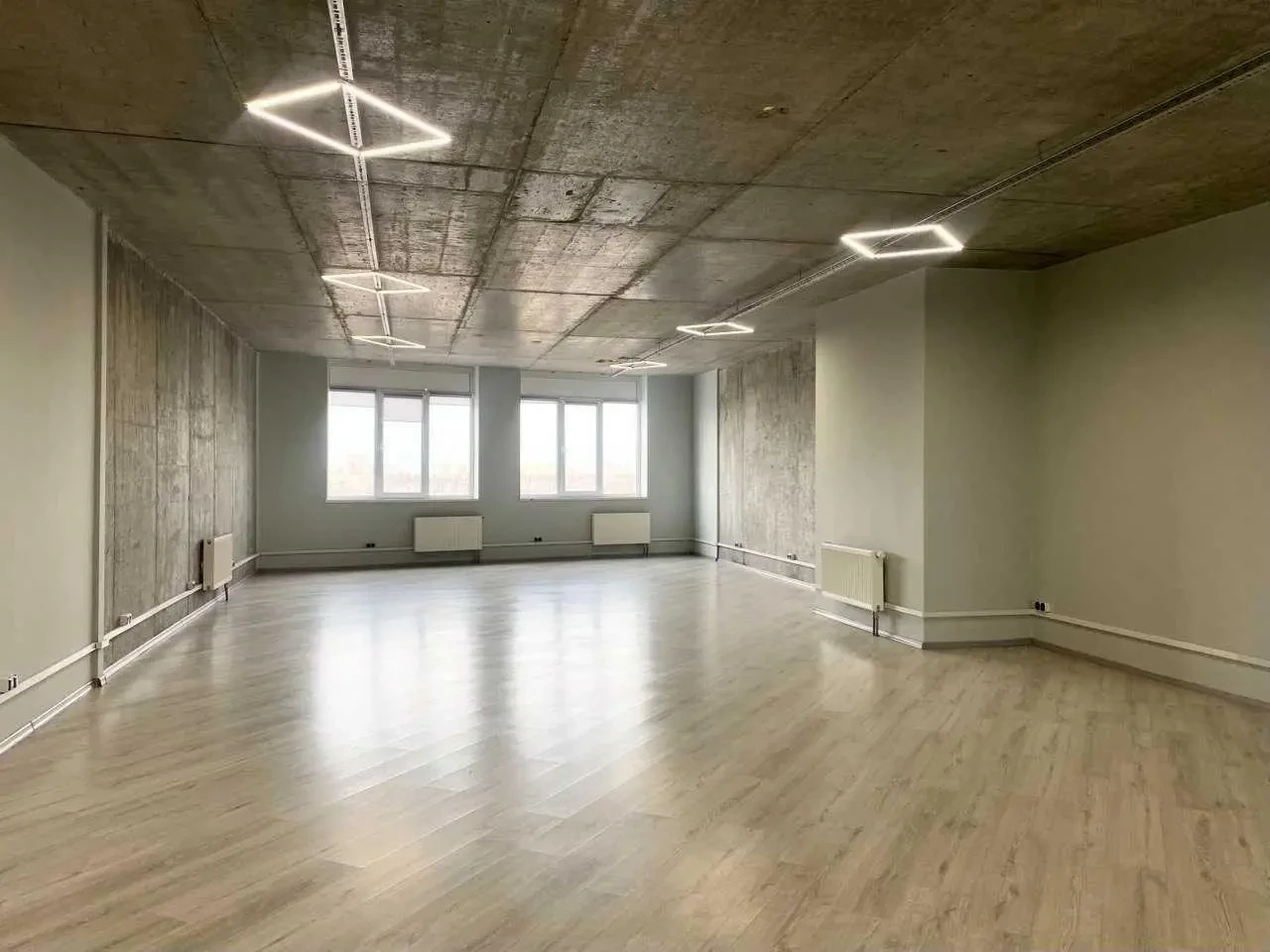 Офісний поверх. 1600 м2 2